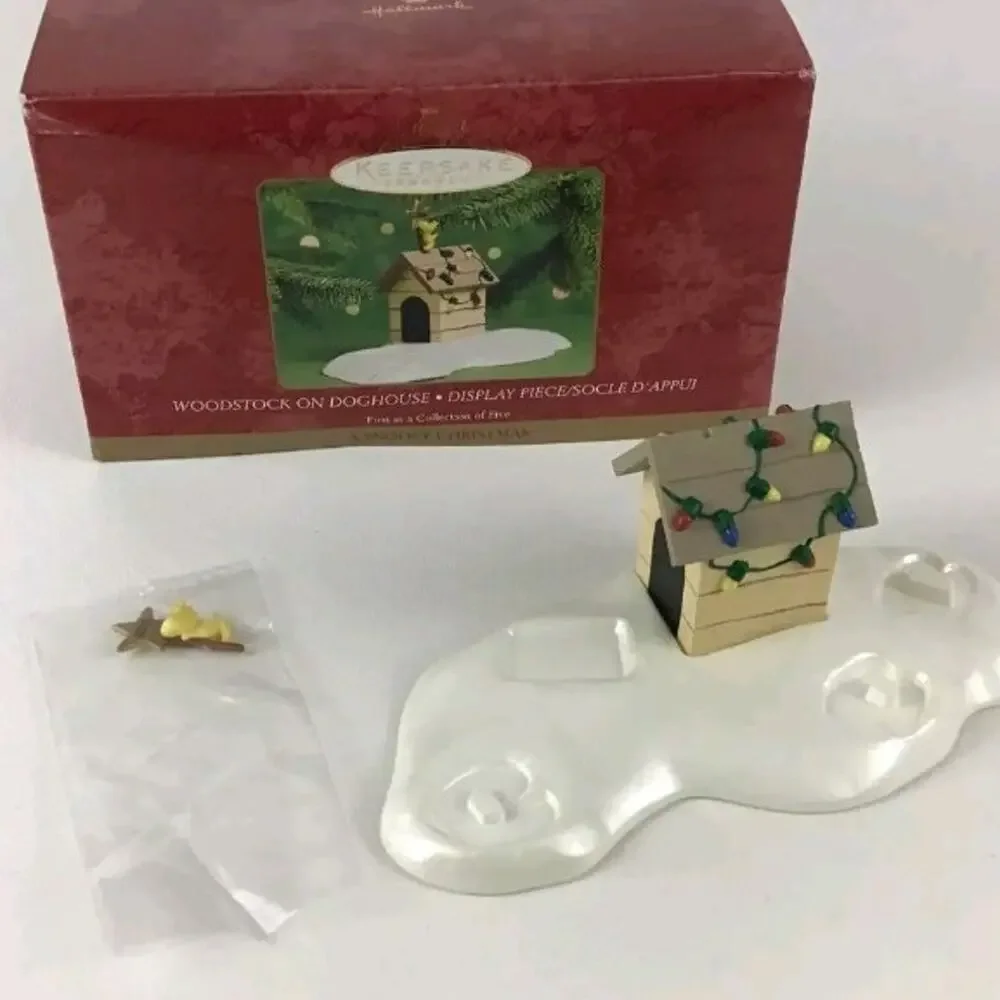 Hallmark Keepsake Ornament A Snoopy Christmas Woodstock On Doghouse Display New